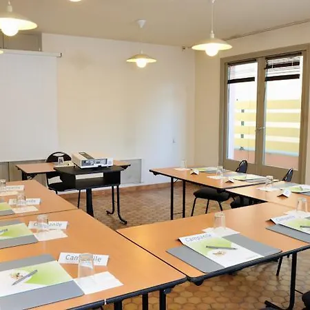 Hotel Campanile Rouen Sud - Elbeuf 3*