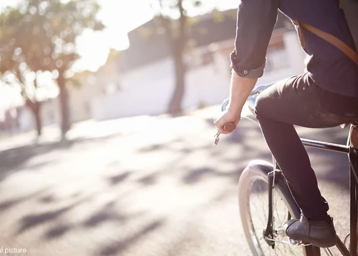 Campanile Rouen Sud - Elbeuf Hotel 3*