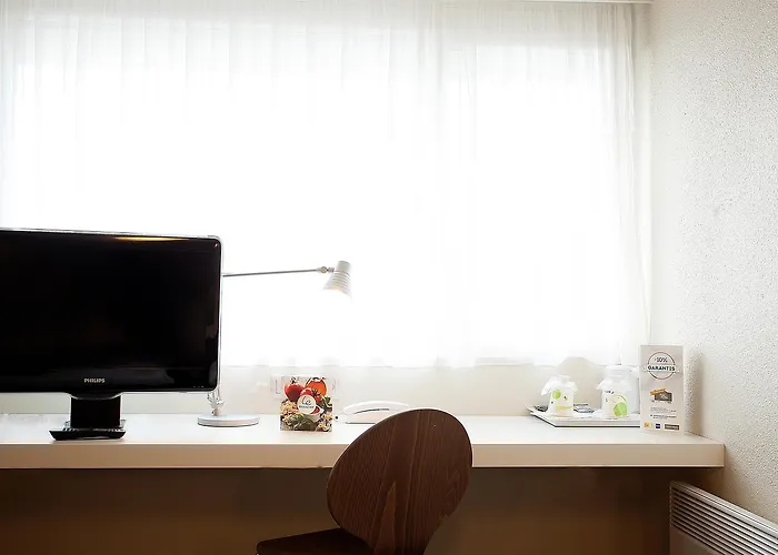 Campanile Rouen Sud - Elbeuf Hotel 3*