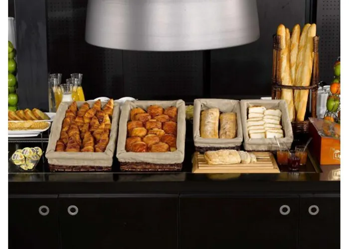 Hotel Campanile Rouen Sud - Elbeuf 3*